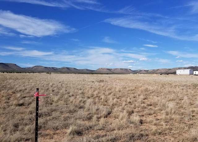 Property at 3127 W Malapai Rd, Paulden, AZ 86334