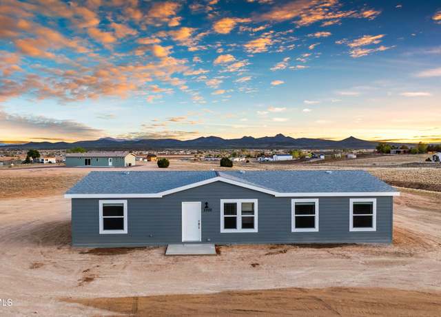 Property at 2200 W Monte Vis, Paulden, AZ 86334, 4 beds, 2 baths