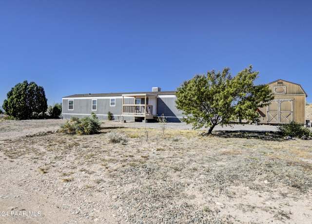 Property at 427 E Peterson Rd, Paulden, AZ 86334, 3 beds, 2 baths