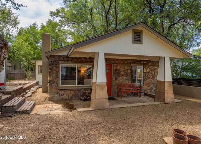 Property at 734 Lincoln Ave, Prescott, AZ 86301, 3 beds, 1 bath