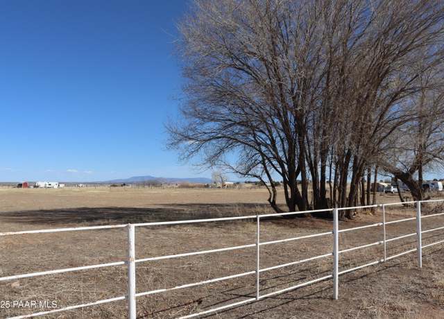 Property at 25683 N Champagne Ln, Paulden, AZ 86334