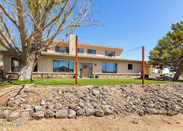 Property at 1725 N Windmill Way, Chino Valley, AZ 86323, 5 beds, 2 baths