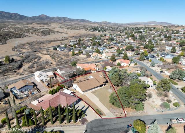 Property at 1086 N Broken Wagon Trl, Dewey-humboldt, AZ 86327, 3 beds, 2.5 baths