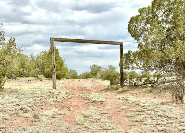Property at 64735 N Flaming Star Dr, Seligman, AZ 86337