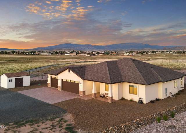 Property at 6721 E Territorial Rd, Prescott Valley, AZ 86315, 3 beds, 3 baths