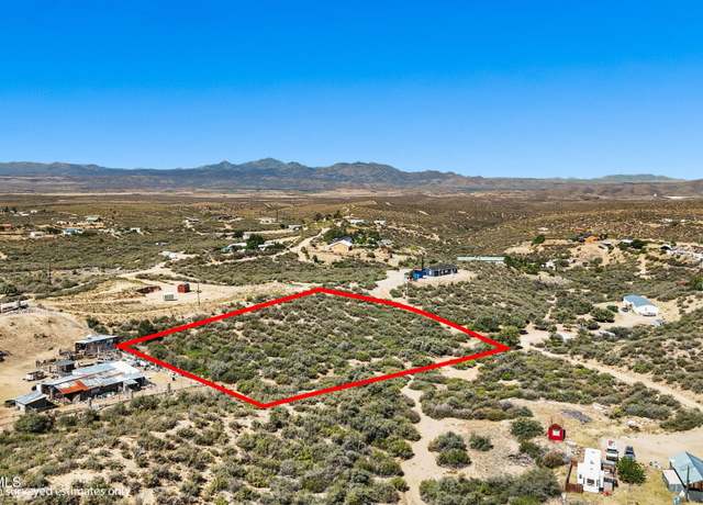 Property at 8135 W Putnam Rd, Kirkland, AZ 86332