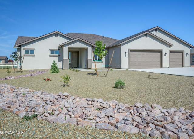 Property at 218 Brenna Dr, Chino Valley, AZ 86323, 3 beds, 2.5 baths