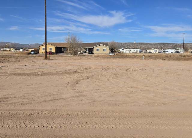 Property at 430 W Guymas Trl, Paulden, AZ 86334