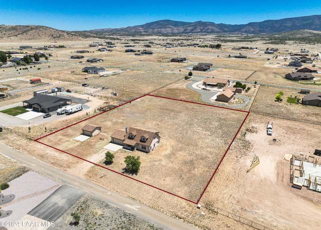 Property at 11305 N Retriever Ln, Prescott Valley, AZ 86315, 3 beds, 2.5 baths