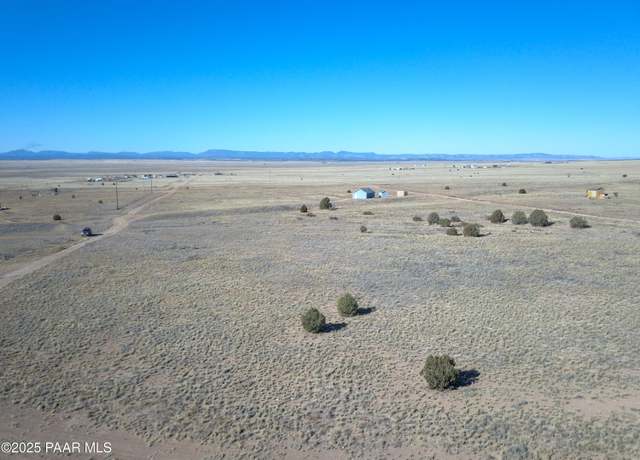 Property at 085c W Malapai Rd, Paulden, AZ 86334