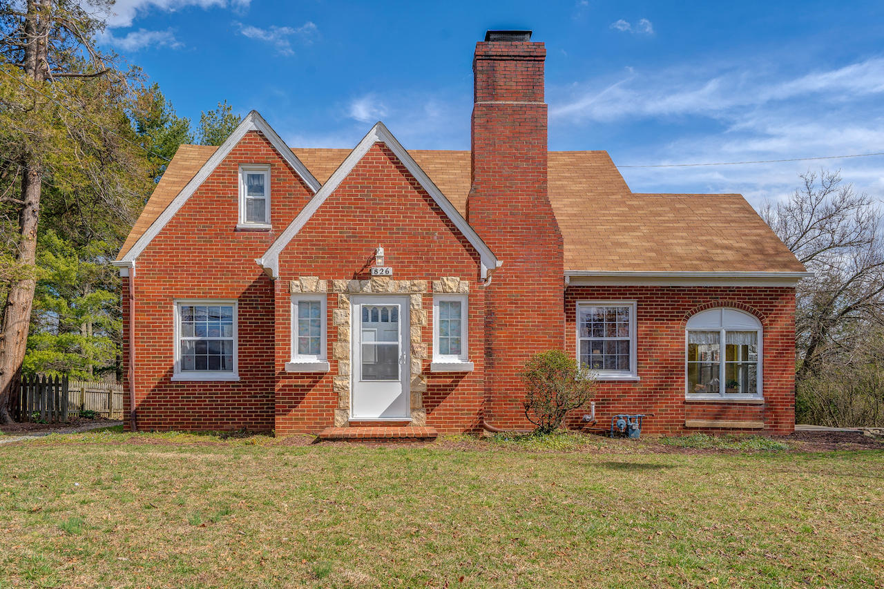 826 Red Ln, Salem, VA 24153 MLS 866887 Redfin