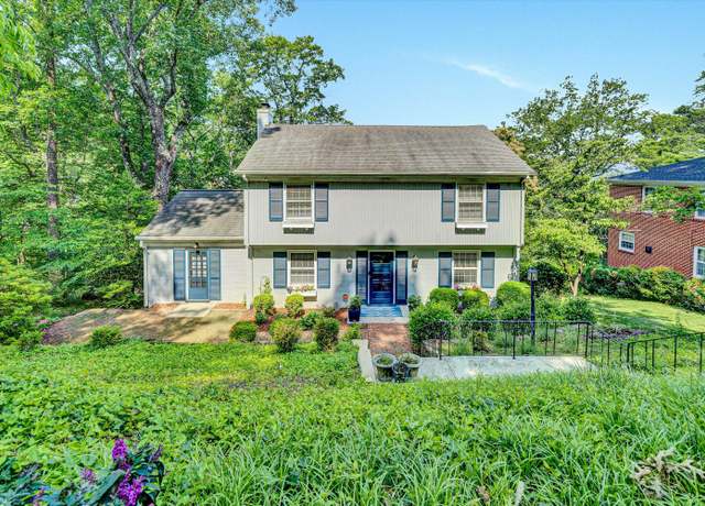 Property at 2659 Nottingham Rd, Roanoke, VA 24014, 4 beds, 3.5 baths