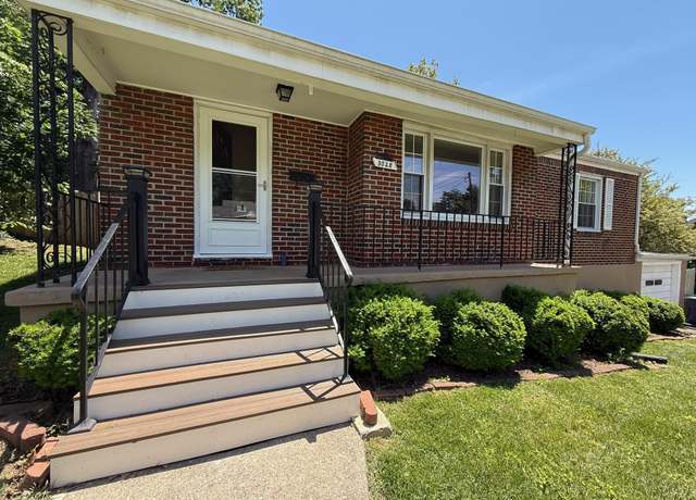 Property at 3028 Fleetwood Ave SW, Roanoke, VA 24015, 3 beds, 1 bath