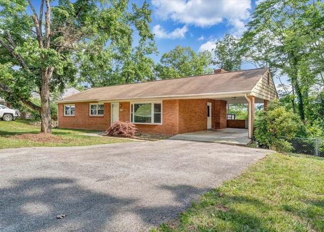 Property at 3271 Rasmont Rd, Roanoke, VA 24018, 5 beds, 2.5 baths