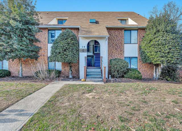 Property at 3369 Forest Ct, Roanoke, VA 24018, 2 beds, 2 baths