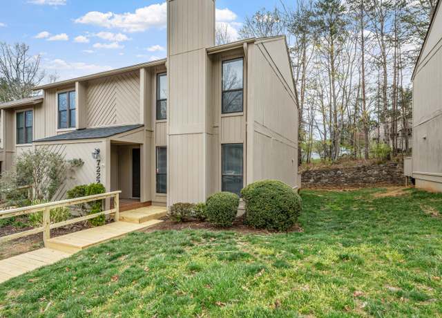 Property at 7222 Woods Crossing Dr, Roanoke, VA 24018, 2 beds, 1.5 baths