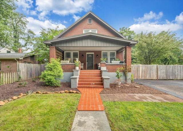 Property at 2123 Lynn Ave SW, Roanoke, VA 24014, 3 beds, 2 baths