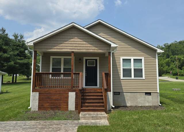 Property at 216 Franklin Ave, Vinton, VA 24179, 3 beds, 2 baths