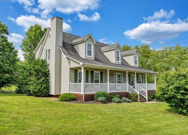 Property at 201 Jay Ridge Rd, Cloverdale, VA 24077, 4 beds, 2.5 baths