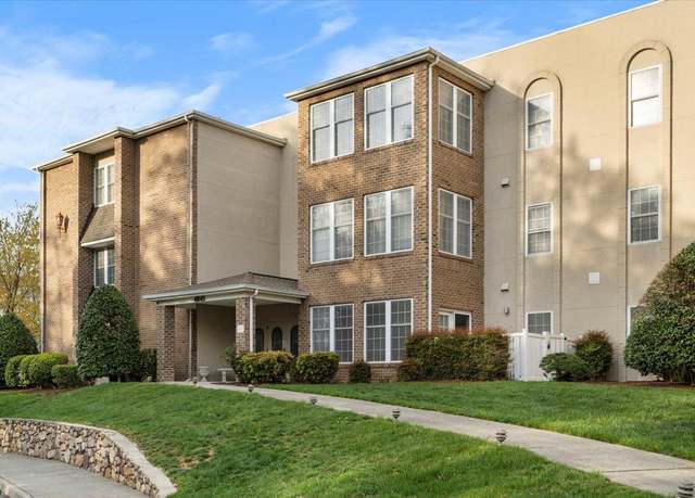Property at 4845 Glen Ivy Ln SW #315, Roanoke, VA 24018, 2 beds, 2 baths