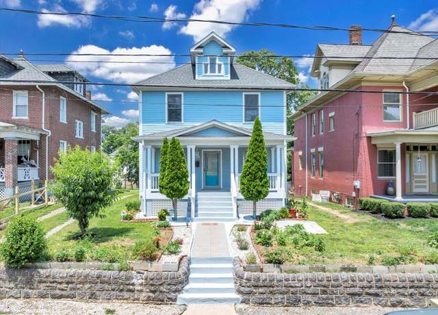 Property at 825 Day Ave SW, Roanoke, VA 24016, 3 beds, 1.5 baths