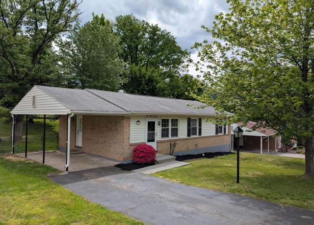 Property at 3844 Old Stevens Rd NW, Roanoke, VA 24017, 3 beds, 1 bath