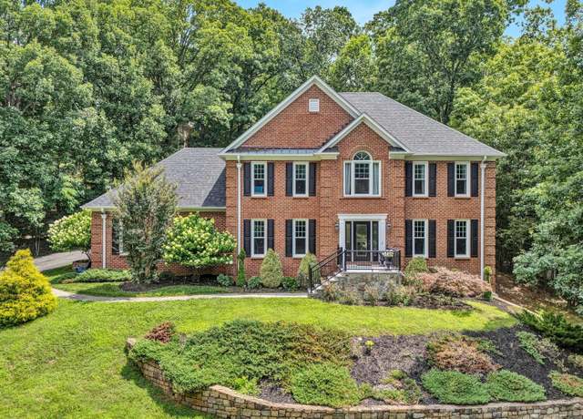 Property at 8109 Winterwood Trl, Roanoke, VA 24018, 4 beds, 3.5 baths