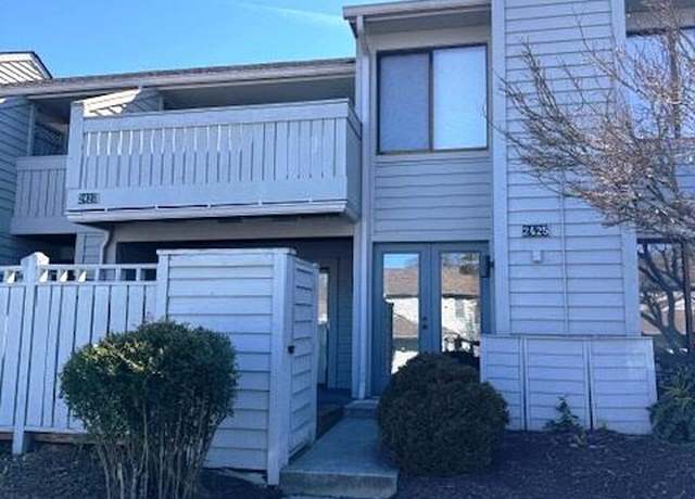 Property at 2425 Post Oak Rd, Salem, VA 24153, 2 beds, 1 bath