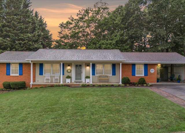 Property at 5022 Cave Spring Ln, Roanoke, VA 24018, 3 beds, 2.5 baths