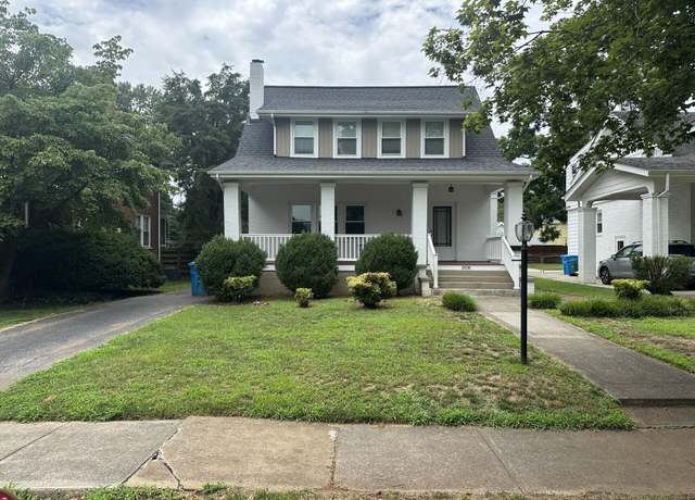 Property at 2036 Avenel Ave SW, Roanoke, VA 24015, 3 beds, 2.5 baths