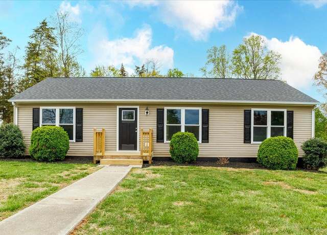 Property at 1100 Merriman Way Rd, Moneta, VA 24121, 3 beds, 2 baths