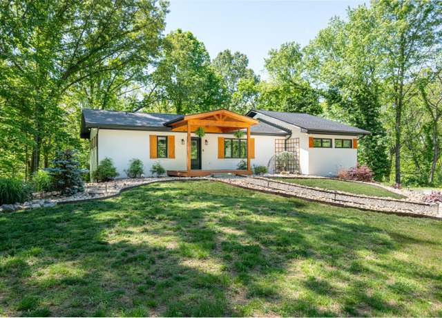 Property at 1230 Old Hollow Rd, Buchanan, VA 24066, 4 beds, 4 baths