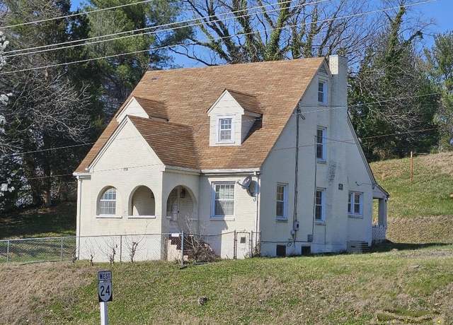 Property at 118 E Virginia Ave, Vinton, VA 24179, 4 beds, 2 baths