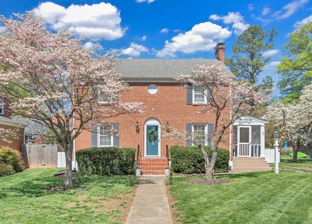 Property at 2307 Fairway Dr SW, Roanoke, VA 24015, 3 beds, 1.5 baths