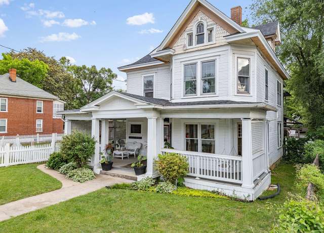 Property at 1224 Orange Ave NW, Roanoke, VA 24017, 4 beds, 2 baths