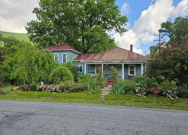 Property at 322 2nd St, Buchanan, VA 24066, 2 beds, 2 baths