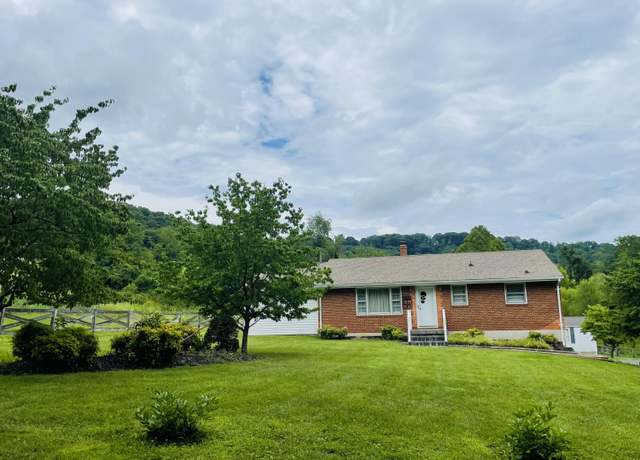 Property at 1156 Rosemont Ln, Vinton, VA 24179, 3 beds, 2 baths