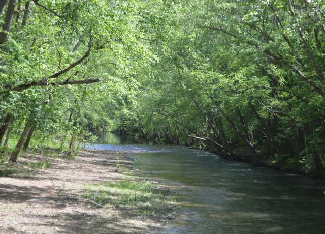 Property at 0009A Howard Hannah Rd, New Castle, VA 24127