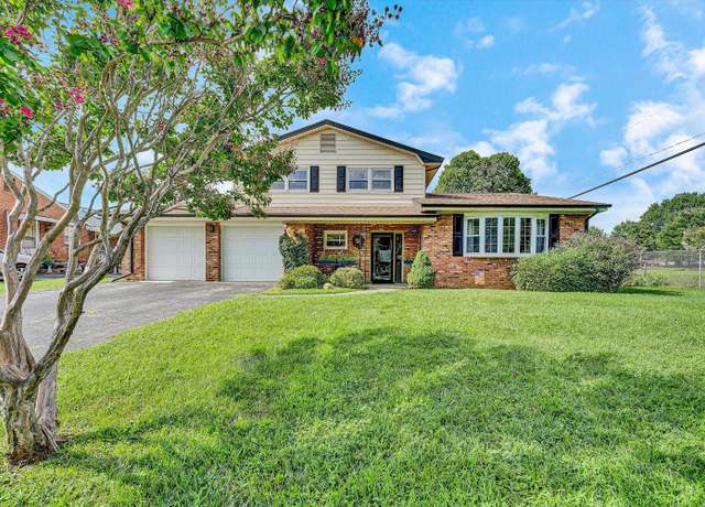 Property at 1403 Azalea St, Salem, VA 24153, 4 beds, 2.5 baths