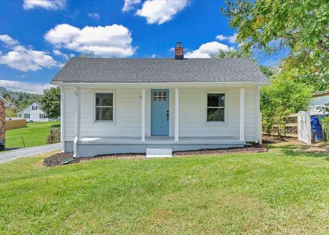 Property at 75 Clearview Dr NW, Christiansburg, VA 24073, 2 beds, 1 bath