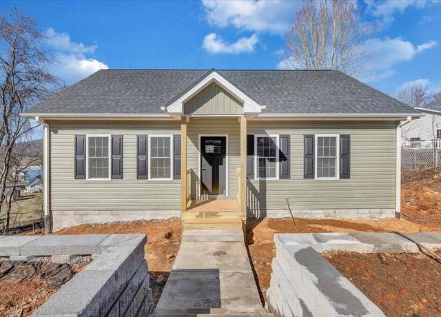 Property at 132 Chenault St, Buchanan, VA 24066, 3 beds, 3 baths