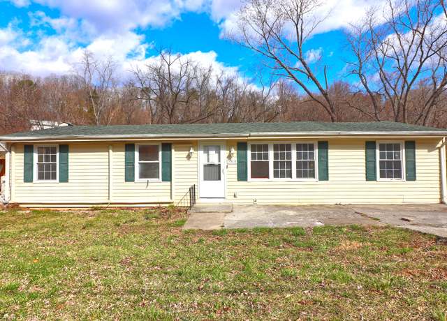 Property at 3510 Yellow Mountain Rd SE, Roanoke, VA 24014, 4 beds, 2 baths