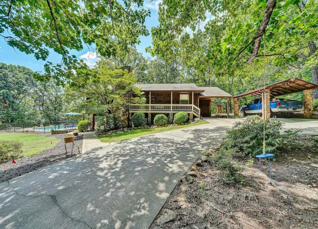 Property at 4675 Rocky Ford Rd, Bedford, VA 24523, 4 beds, 3 baths