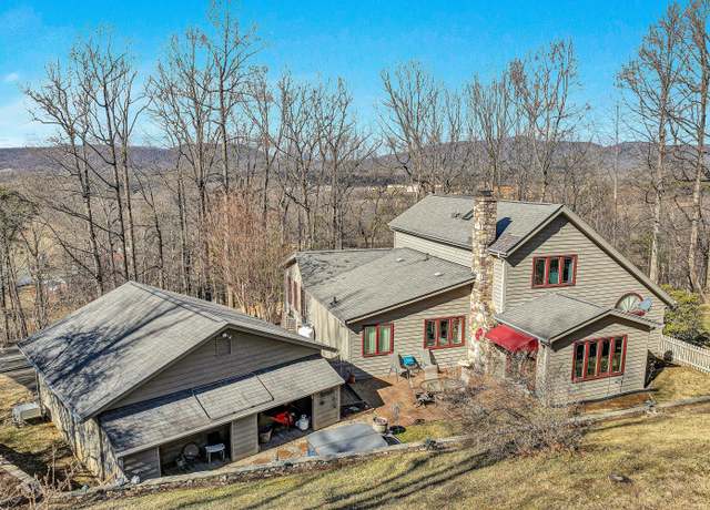 Property at 29 Serenity Ln, Blue Ridge, VA 24064, 3 beds, 2.5 baths