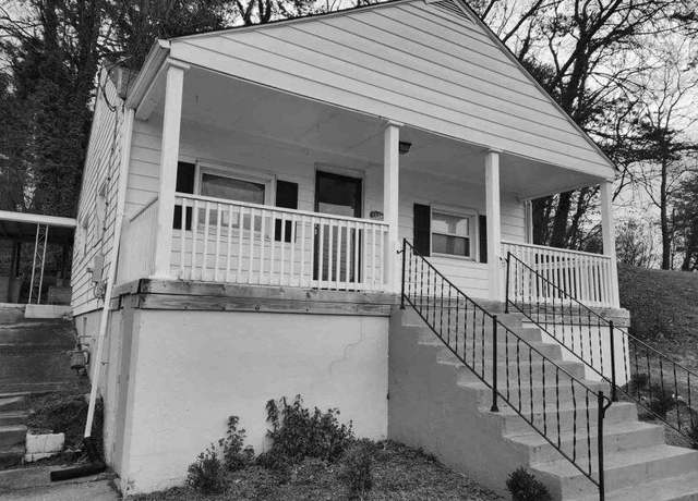 Property at 1329 Peters Creek Rd NW, Roanoke, VA 24017, 2 beds, 1 bath