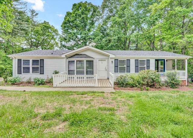 Property at 705 Glen Dr, Rocky Mount, VA 24151, 3 beds, 2 baths