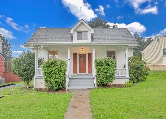 Property at 14 W Carrollton Ave, Salem, VA 24153, 3 beds, 1 bath