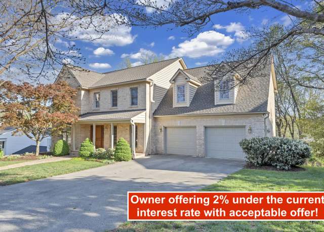 Property at 3649 Peakwood Dr SW, Roanoke, VA 24014, 5 beds, 4.5 baths