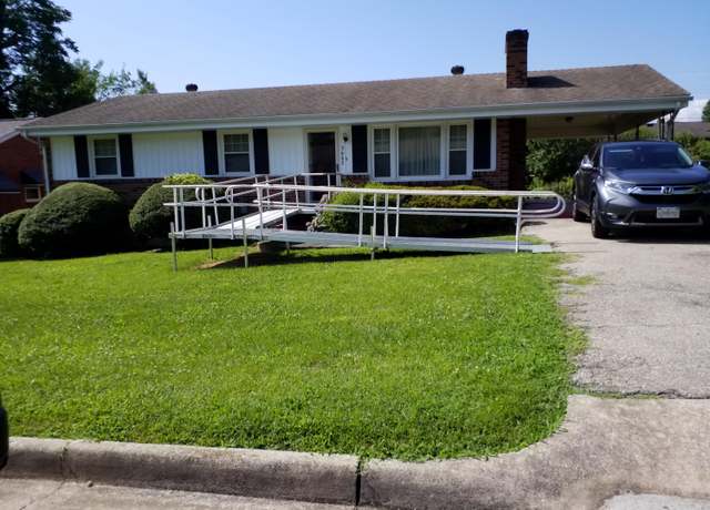 Property at 3402 Pittsfield Ave NW, Roanoke, VA 24017, 3 beds, 1 bath