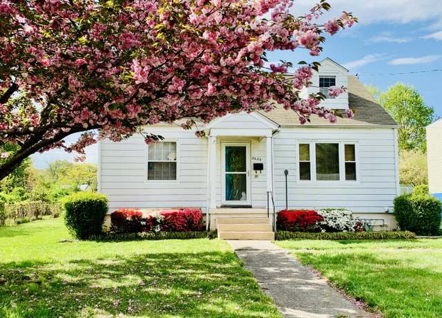 Property at 2626 Dorchester Dr NW, Roanoke, VA 24012, 3 beds, 1 bath